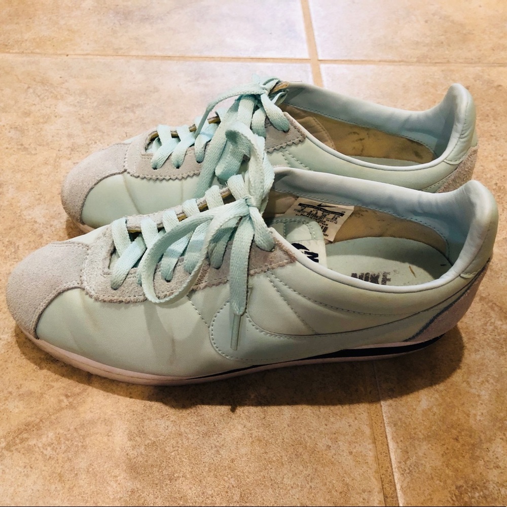 Nike Cortez Athletic Shoe light green